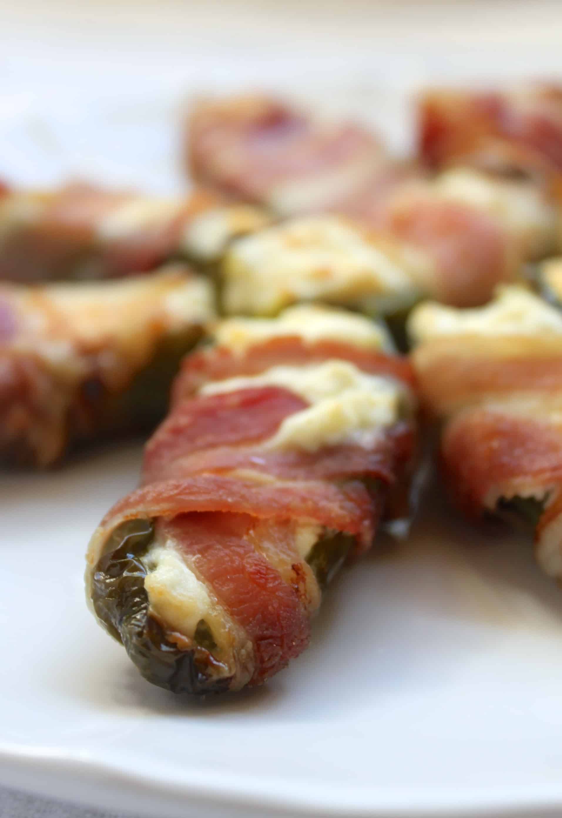 Bacon Wrapped Jalapeños with Cream Cheese Appetiser