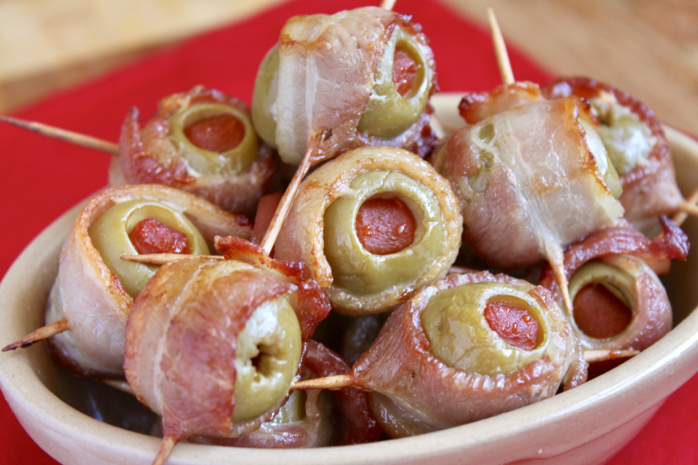 bacon wrapped olives 