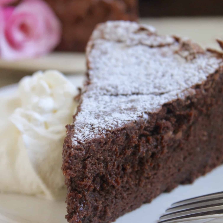 flourless chocolate torte with cream