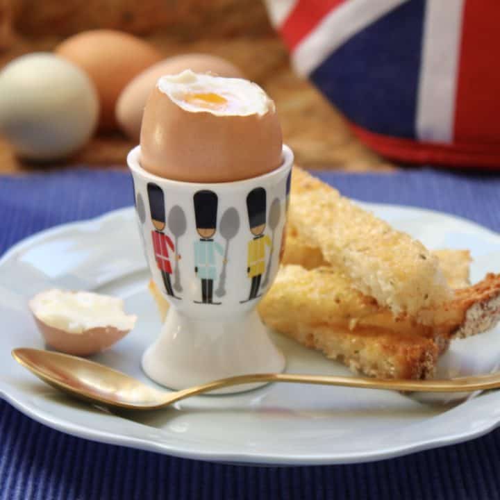 Soft boiled egg and soldiers