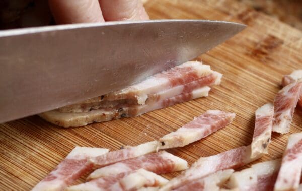 slicing guanciale