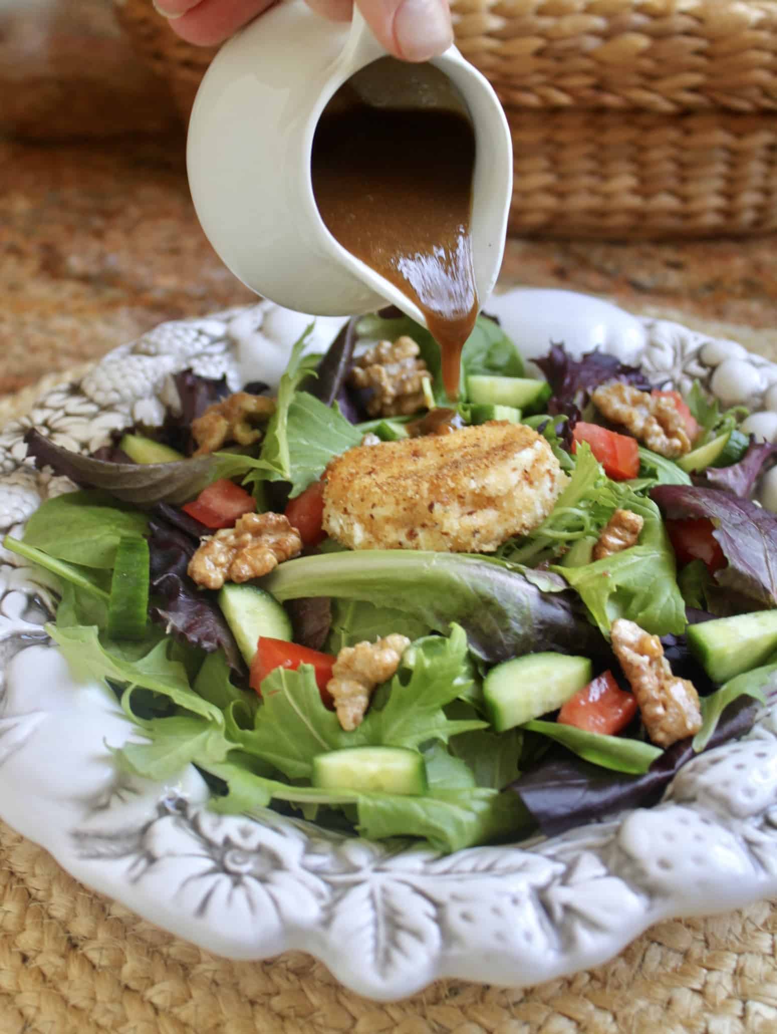 drizzling salad with vinaigrette