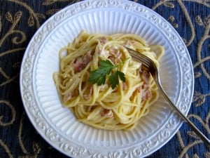 spaghetti with bacon and eggs