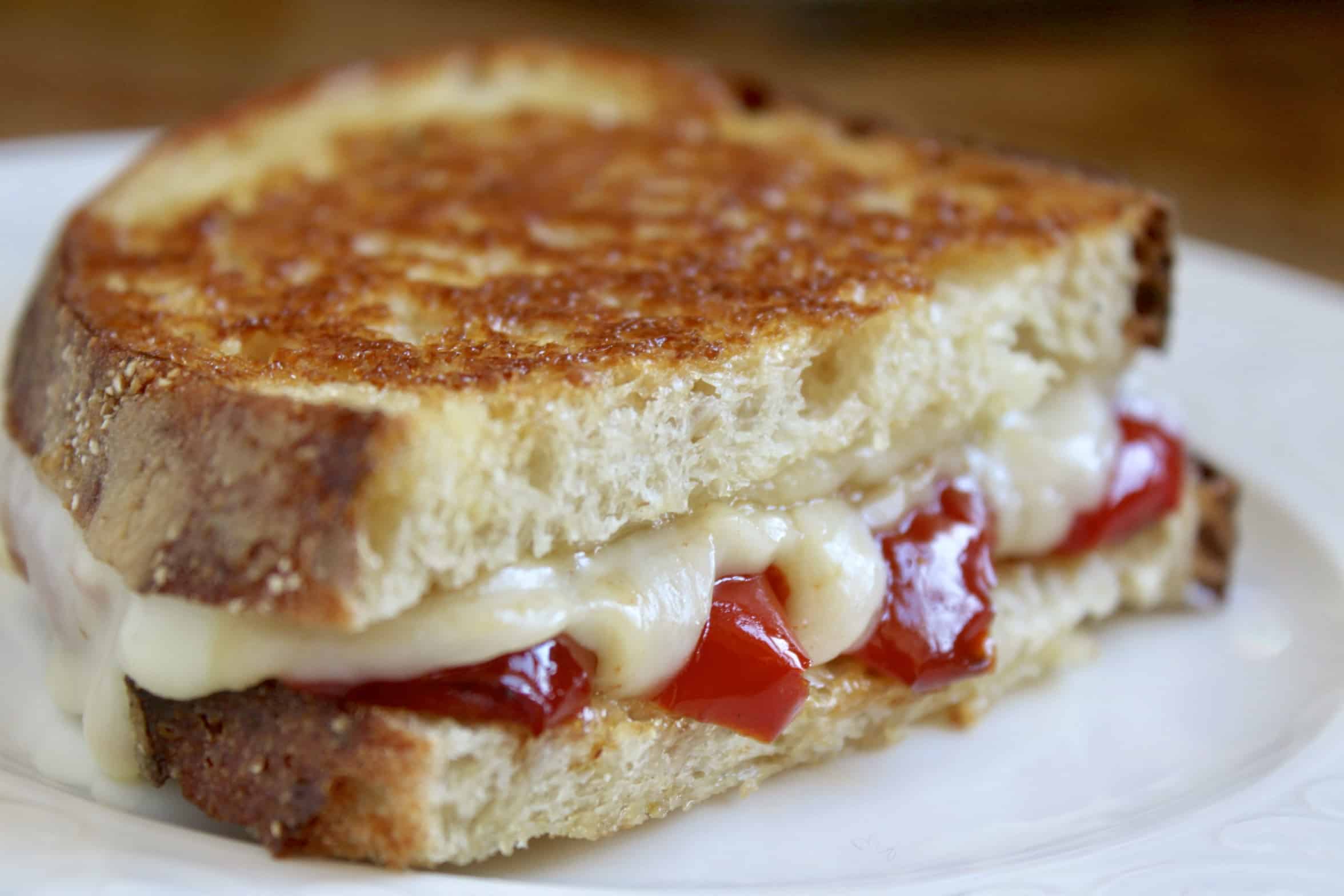 Grilled cheese with red pepper