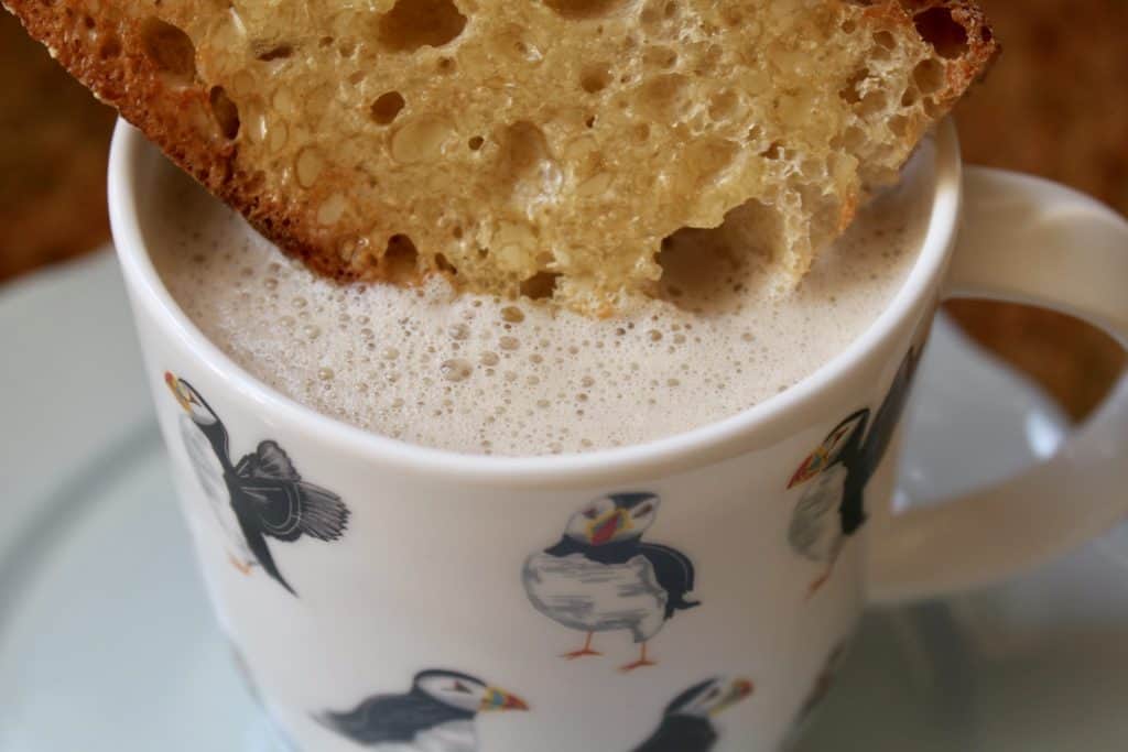 Toast and orzo coffee substitute