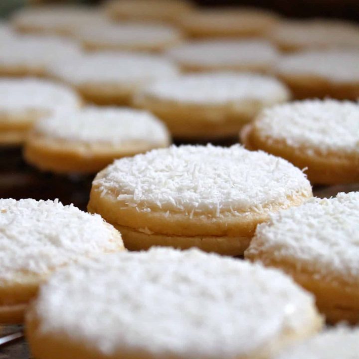 Snow Cookies ready to be filled
