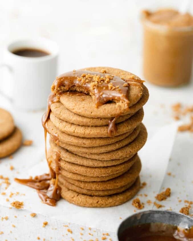 vegan speculoos cookies as one of many Christmas cookie ideas