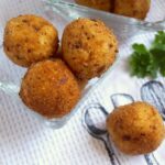 Potato Croquettes (Crispy Deep Fried Mashed Potatoes!)