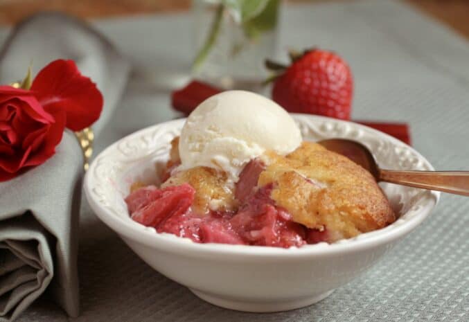 strawberry rhubarb cobbler with ice cream 