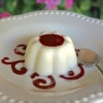 Vanilla Panna Cotta with Raspberry Sauce