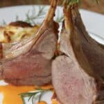 rack of lamb with red bell pepper sauce