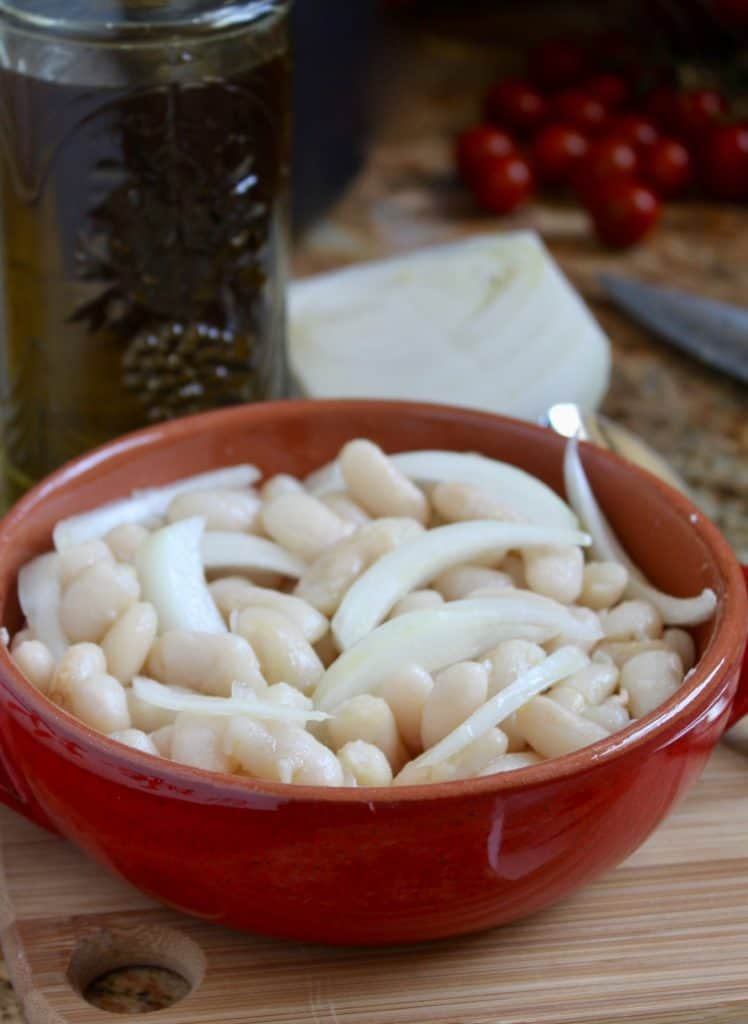 Italian Cannellini bean salad