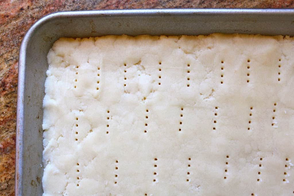 Best and easy shortbread recipe from Scotland - Christina's Cucina