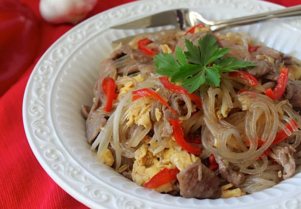 Thai Glass Noodle Stir Fry with Egg, Beef & Bean Sprouts