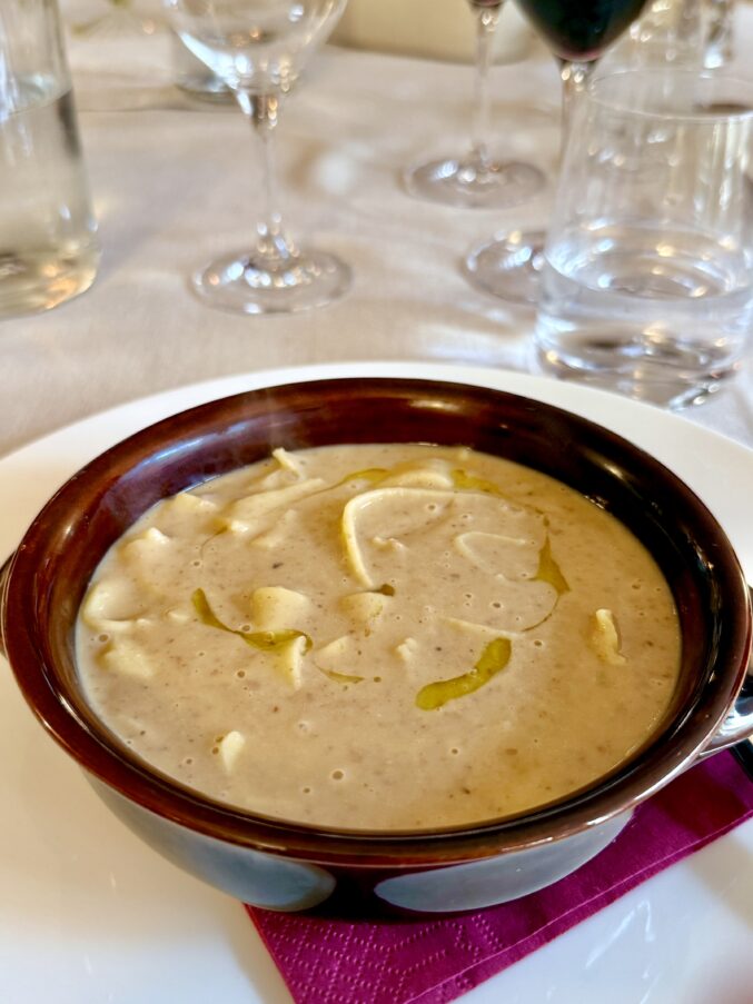 Venetian pasta e fagioli soup