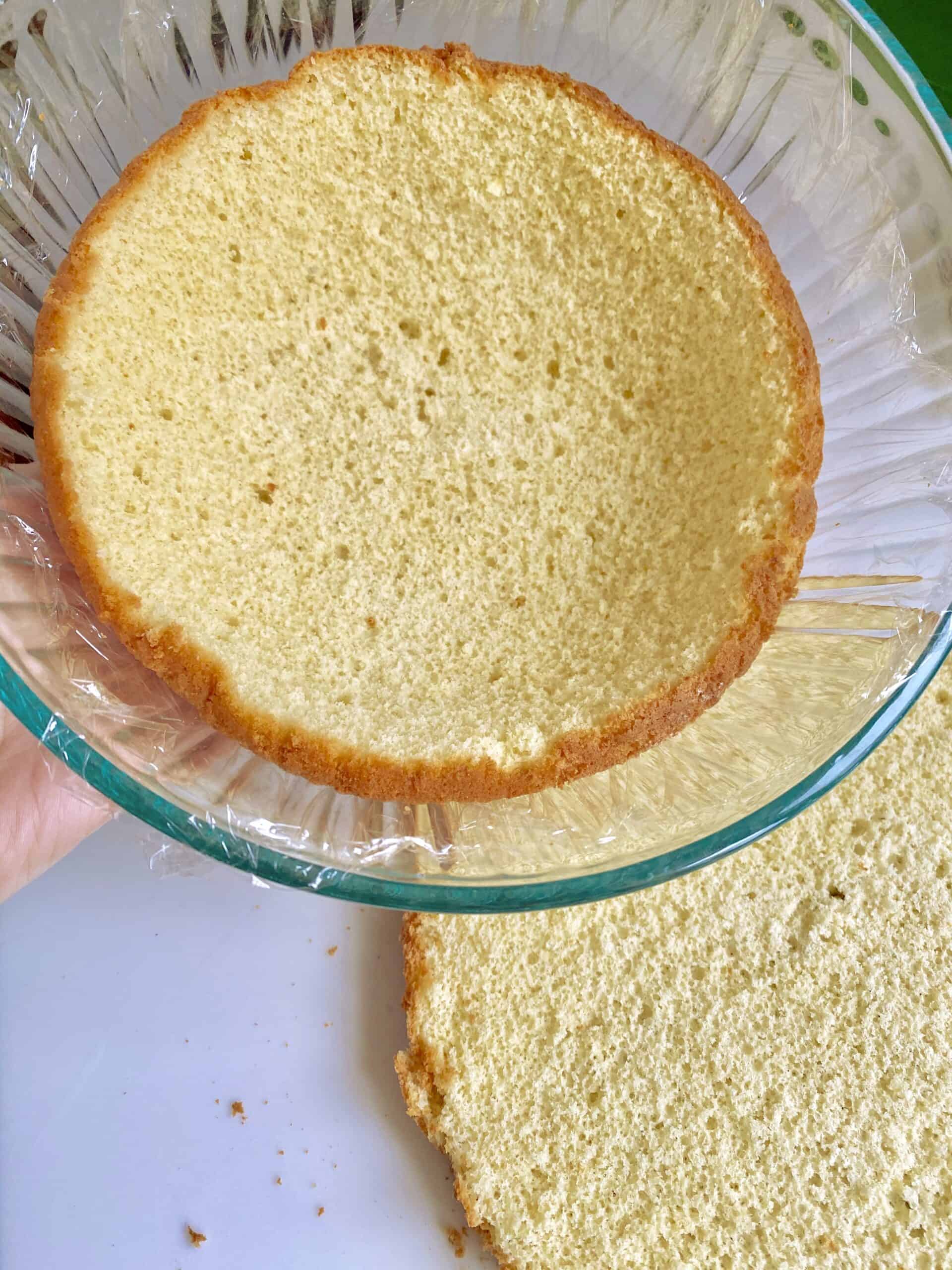 lining bowl with cake