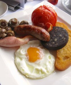 breakfast at the Mermaid Inn in Rye with black pudding