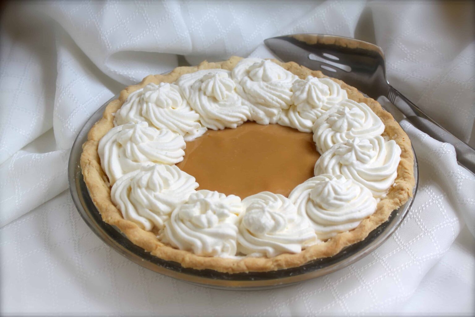 Banoffee Pie: A Classic British Banana, Caramel, & Cream Pie ...