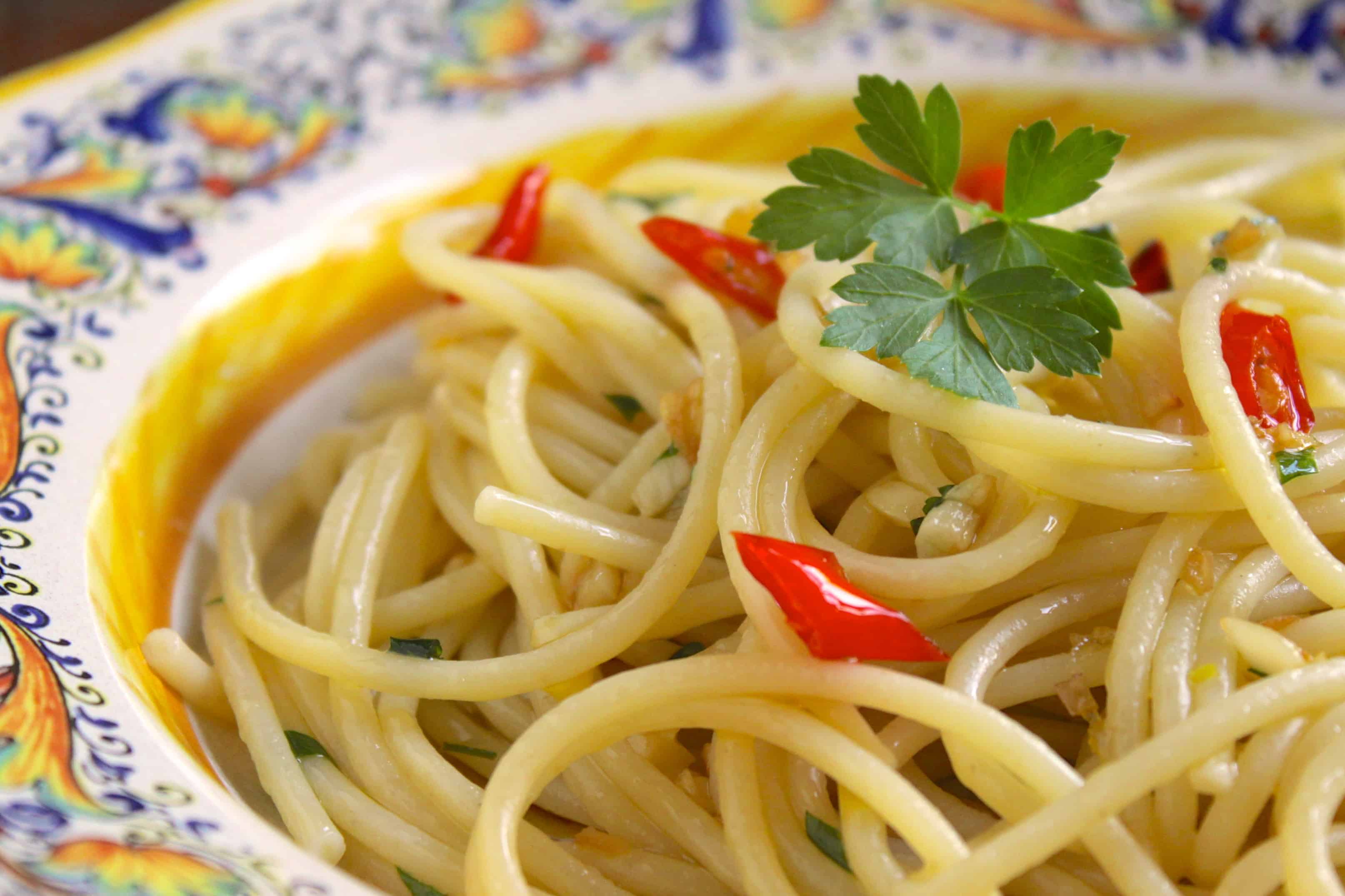 Spaghetti Aglio, Olio e Peperoncino (Spaghetti with Garlic, Oil & Chili) - Christina's Cucina