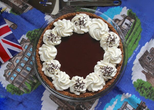 Banoffee Pie: A Classic British Banana, Caramel, & Cream Pie ...