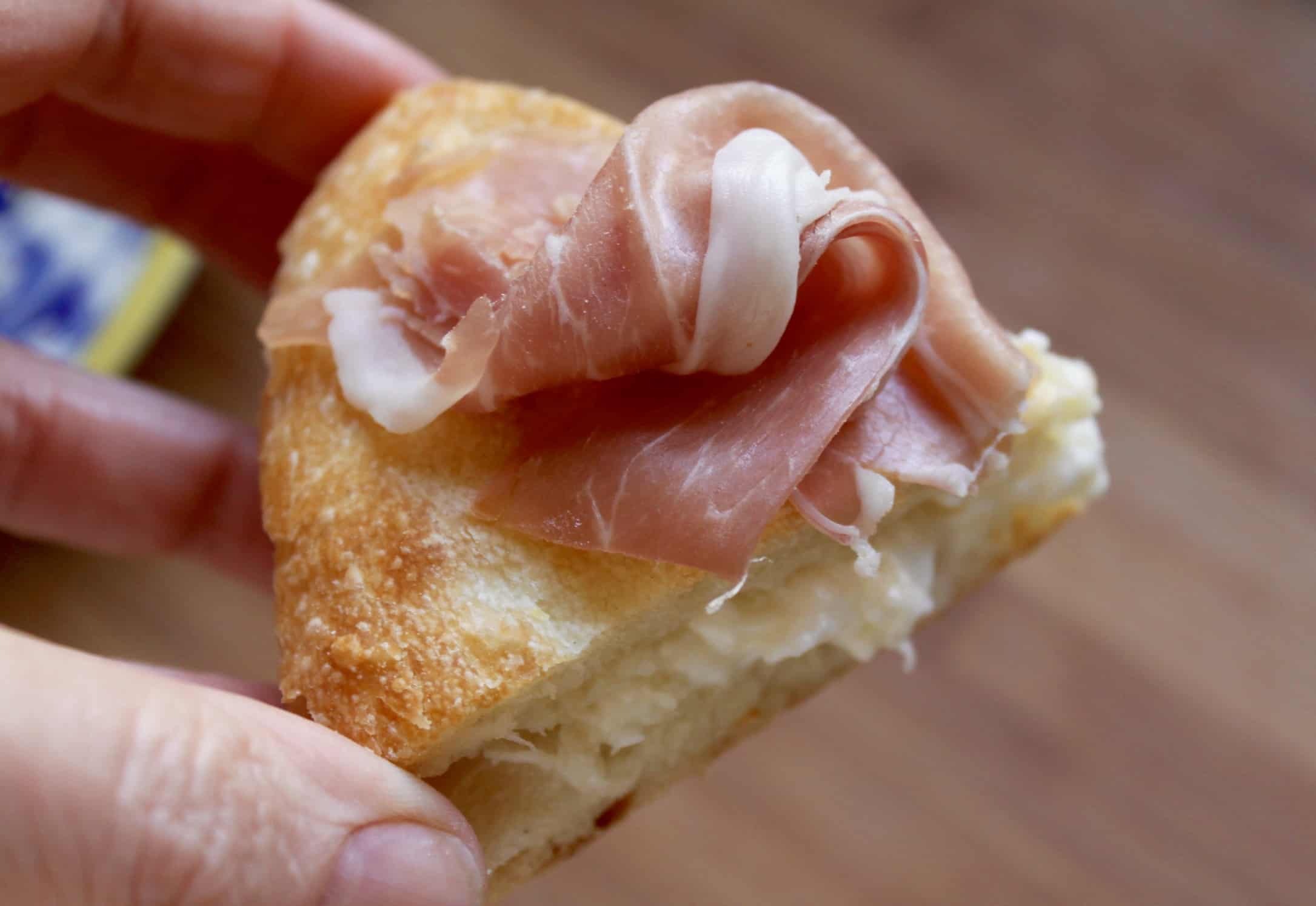 Focaccia with burrata and prosciutto