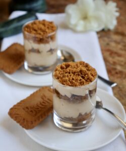 Biscoff tiramisu with cookies