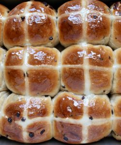 hot cross buns and tea