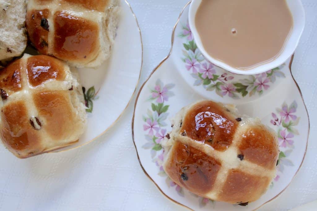 hot cross buns and tea