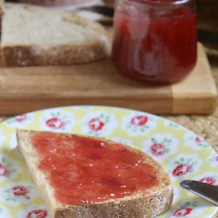 Easy rhubarb jam