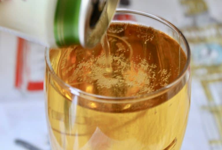 How to Make a Traditional British Shandy (the PROPER way) Christina's