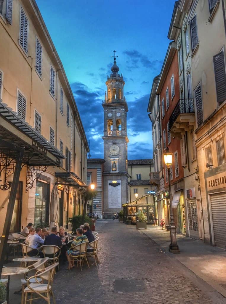 parma at night