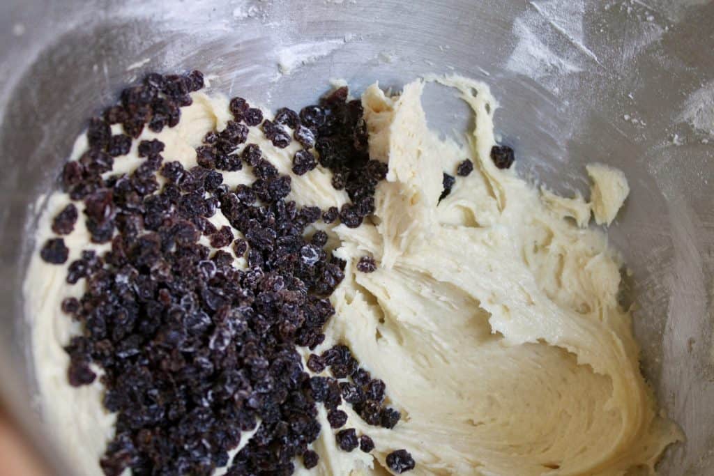 adding currants to the batter