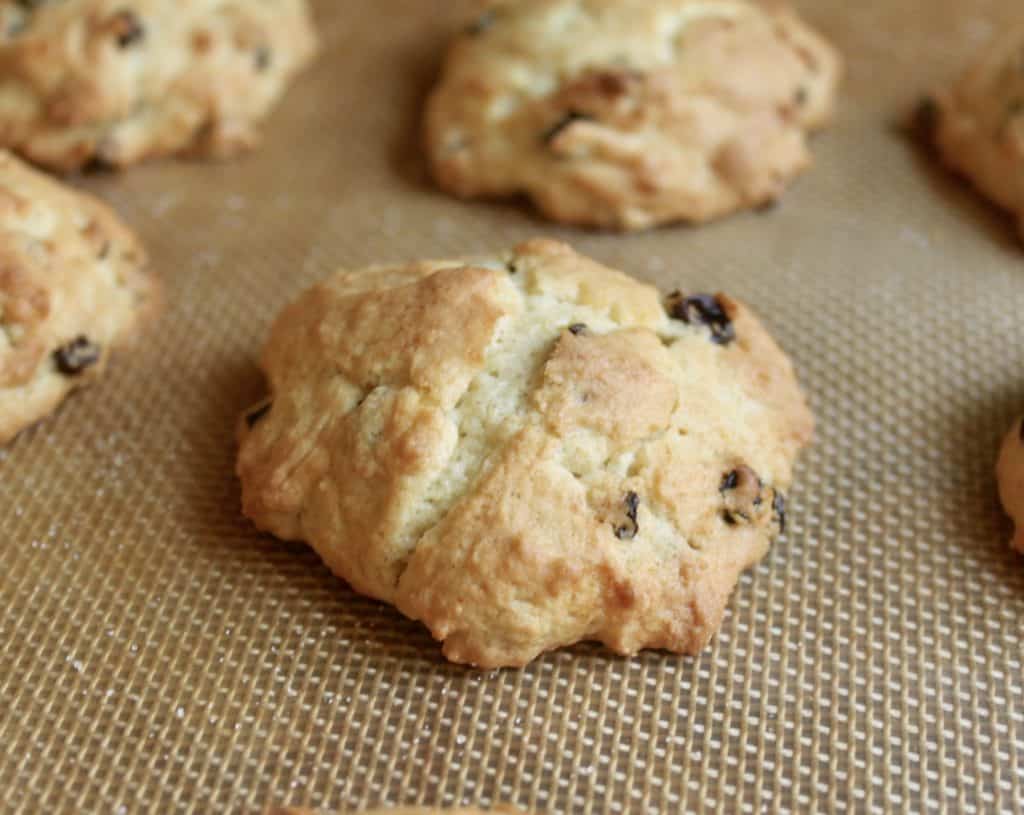 rock cakes or rock buns