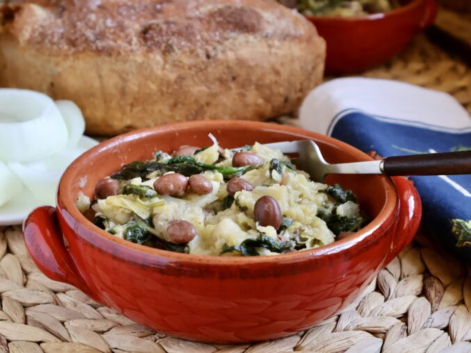 minestra in a red bowl