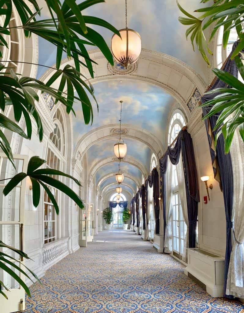 Hermitage Hotel veranda, Nashville, Tennessee