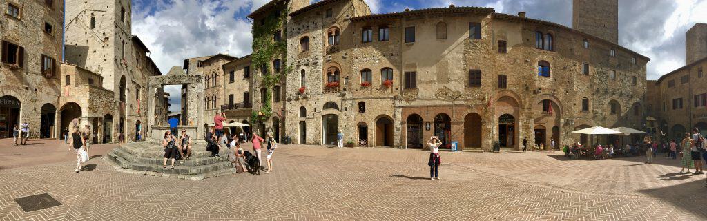 panoramic view of San Gimignano, Italy