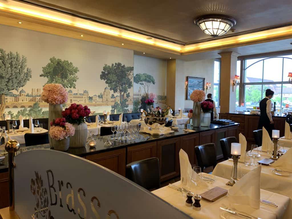 Brasserie Les Trois Rois luxury hotel in Basel