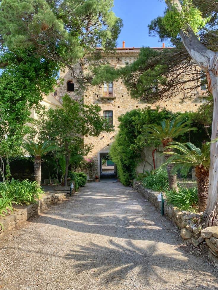 Palazzo Belmonte Historic Residence - Rustic Luxury in Southern Italy