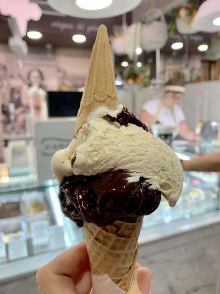 gelato in Naples