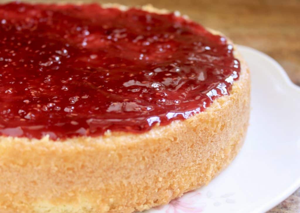 jam on victoria sponge cake