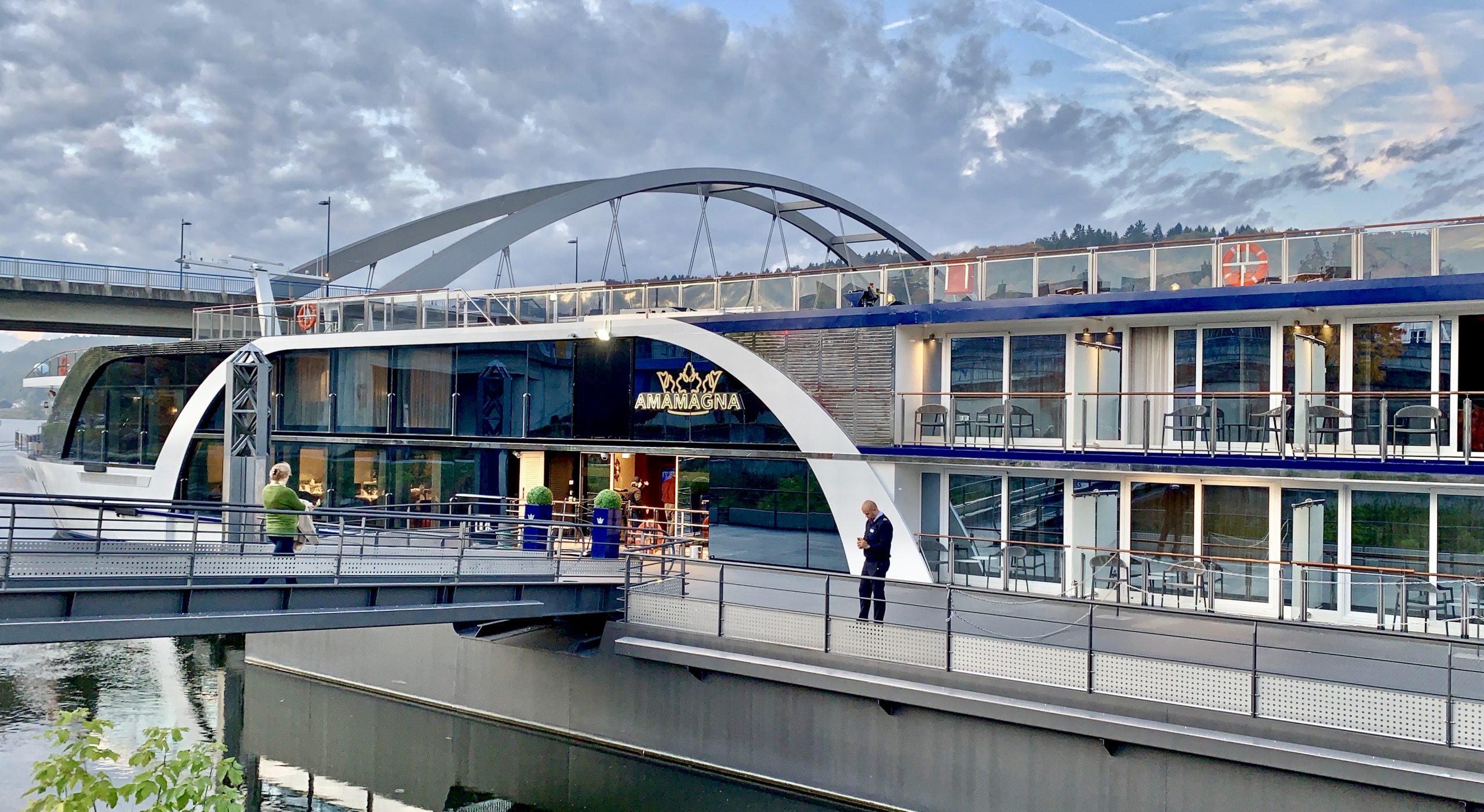 AmaMagna cruising the Danube