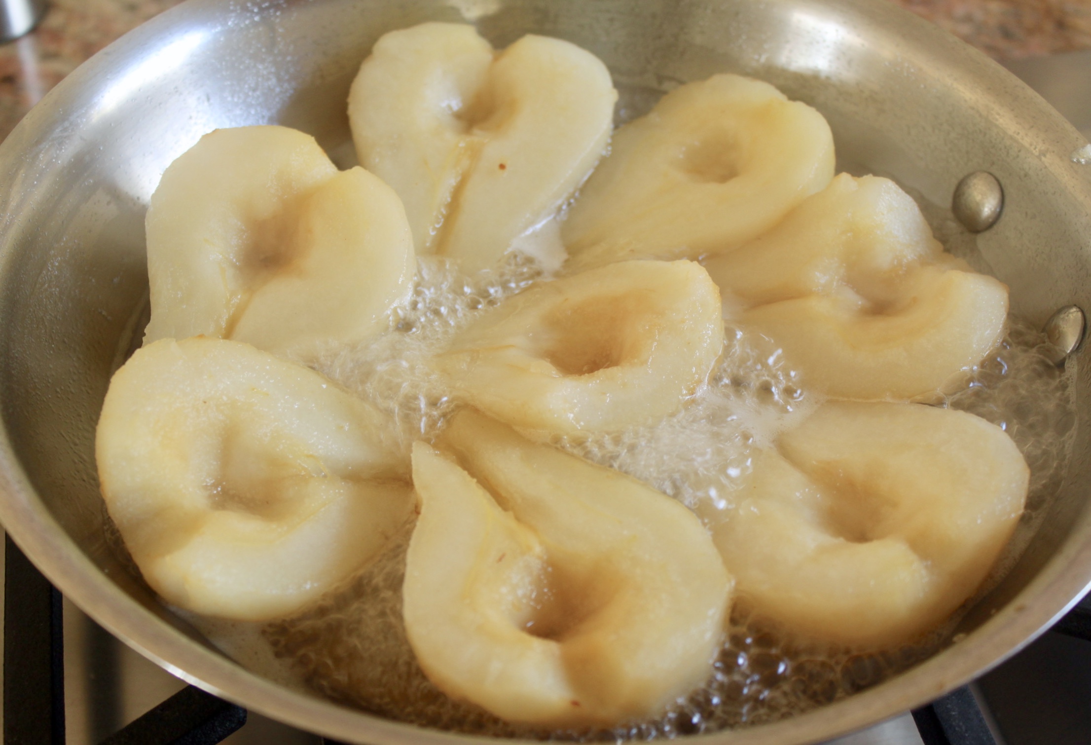 cooking pears in pan