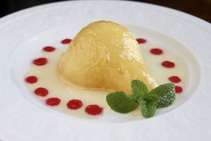 poached pears in wine