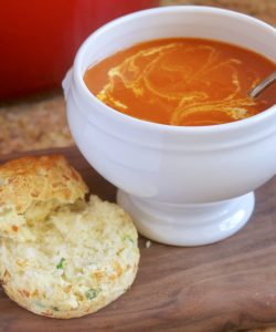 tomato and turmeric soup