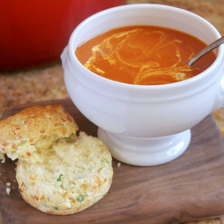 tomato and turmeric soup