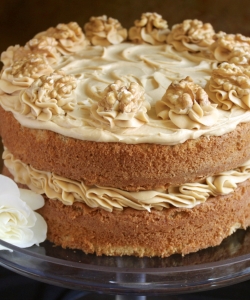 coffee and walnut cake