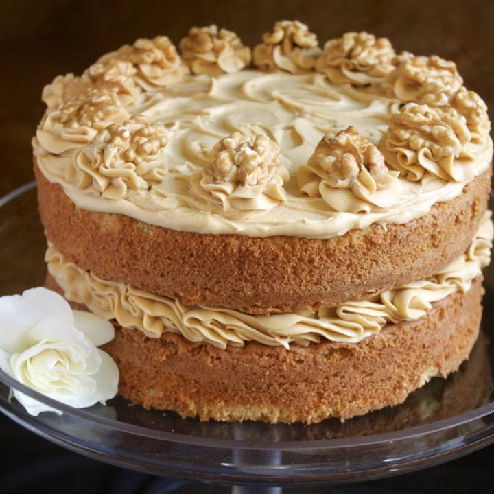 coffee and walnut cake