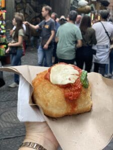 pizza fritta (Montanara) in Naples