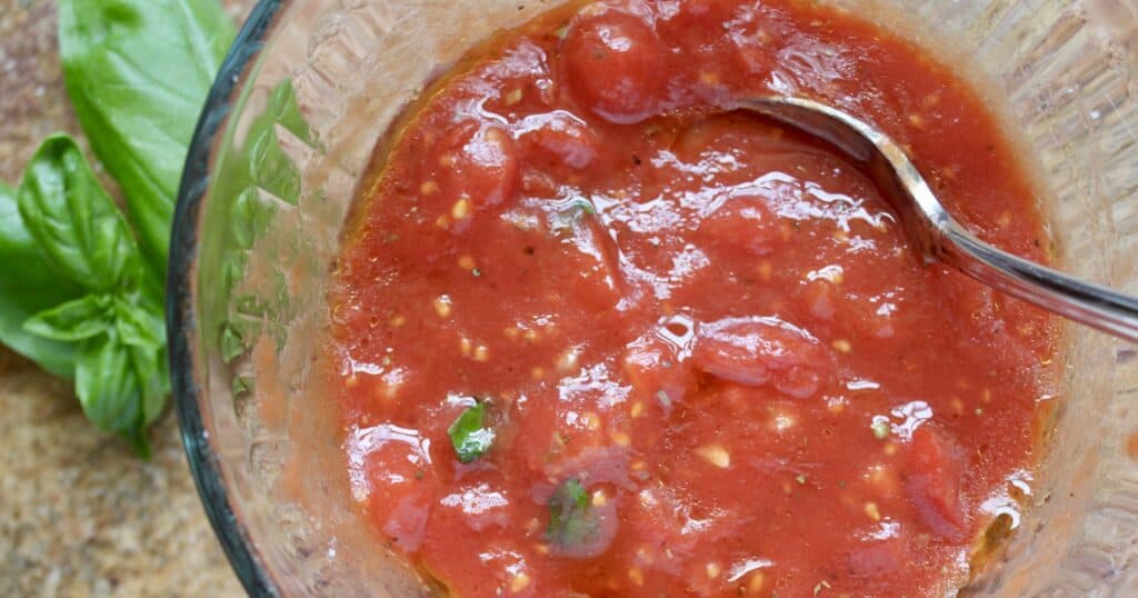 pizza sauce in a bowl