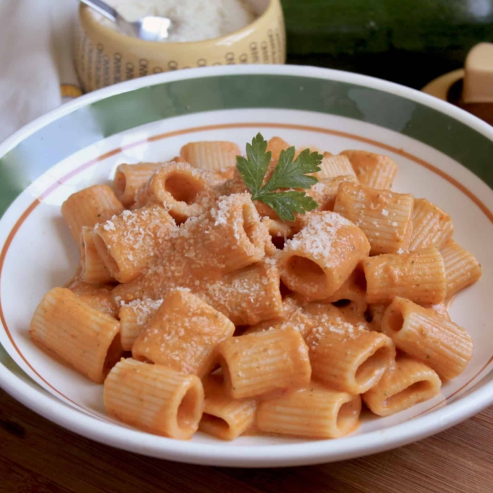 zucchini pasta in a bowl